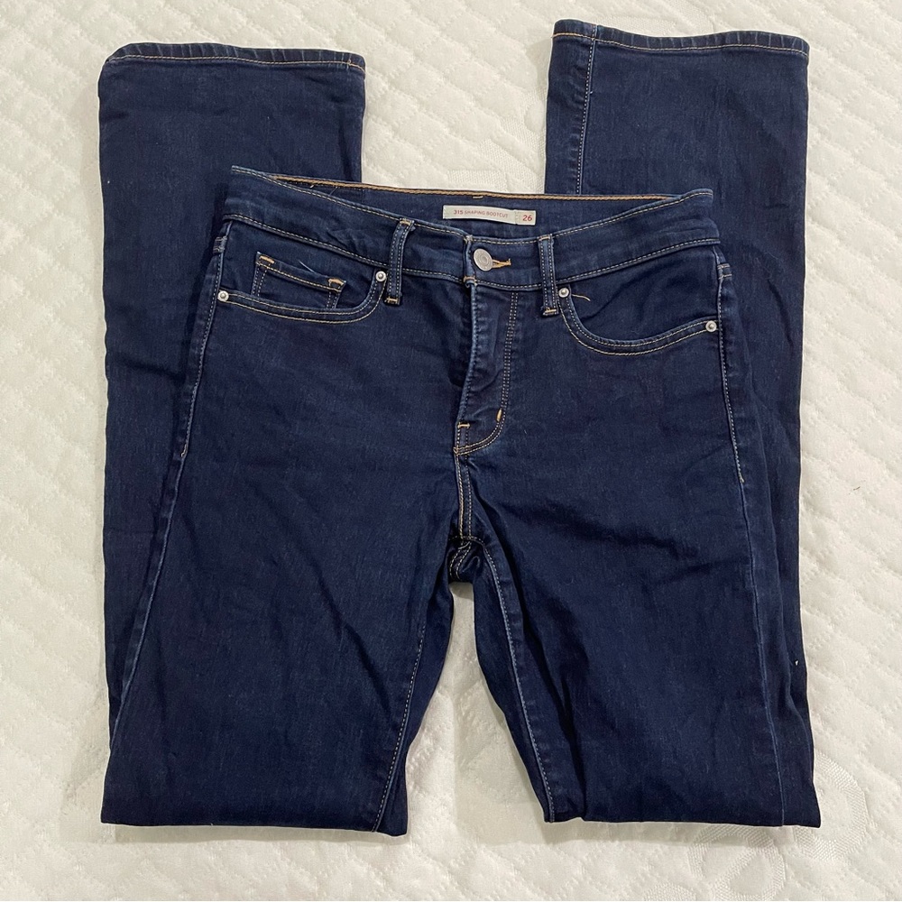 Levi boot cut dark blue jeans